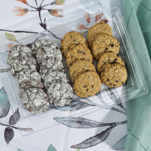 Alternative view of Clear Leveled Rectangle Trays