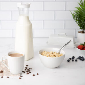 Alternative view of Square Pitcher With White Lid 54oz