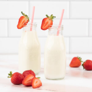 Alternative view of Paper Straws Pink