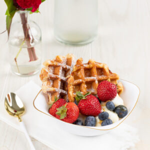 Alternative view of Organic Square Bowls 16oz White with Gold Rim